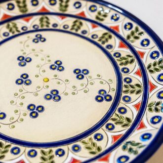 Ornamental ceramic plate (4)